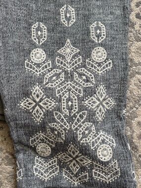 Soft Surroundings Gray Pants with White Embroidered Pattern